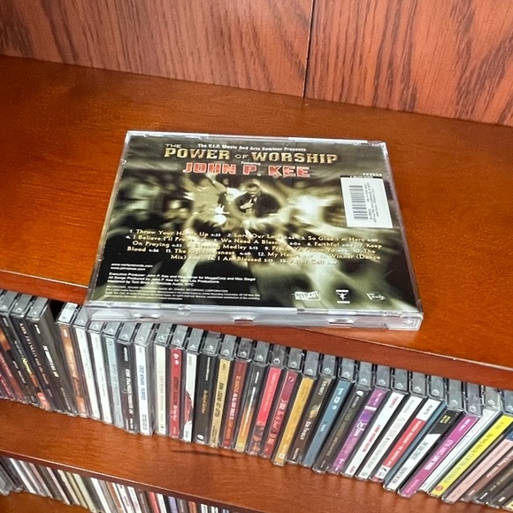 The VIP Music & Arts Seminar PRESENTS THE
POWER OF WORSHIP FEATURING JOHN P KEE - Picture 5 of 7